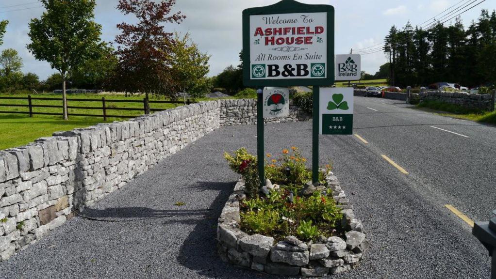 Ashfield House B&B Cong Exteriör bild