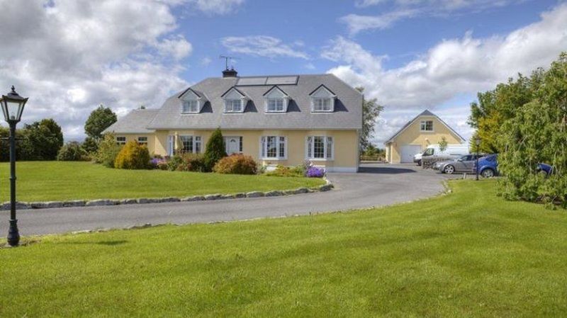Ashfield House B&B Cong Exteriör bild